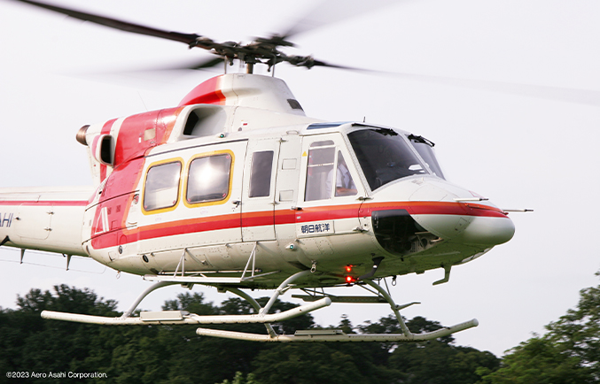 ベル・テキストロン社製412EP型「JA6928」（朝日航洋株式会社様保有機）